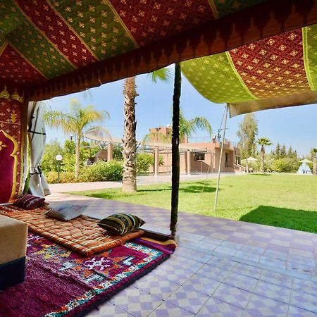 Ferme De Vacances Avec Une Grande Villa A Marrakech Marrakesh Exterior photo