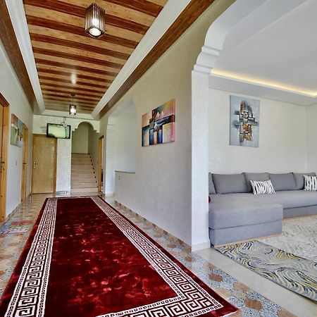 Ferme De Vacances Avec Une Grande Villa A Marrakech Marrakesh Exterior photo