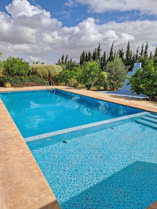 Ferme De Vacances Avec Une Grande Villa A Marrakech Marrakesh Exterior photo