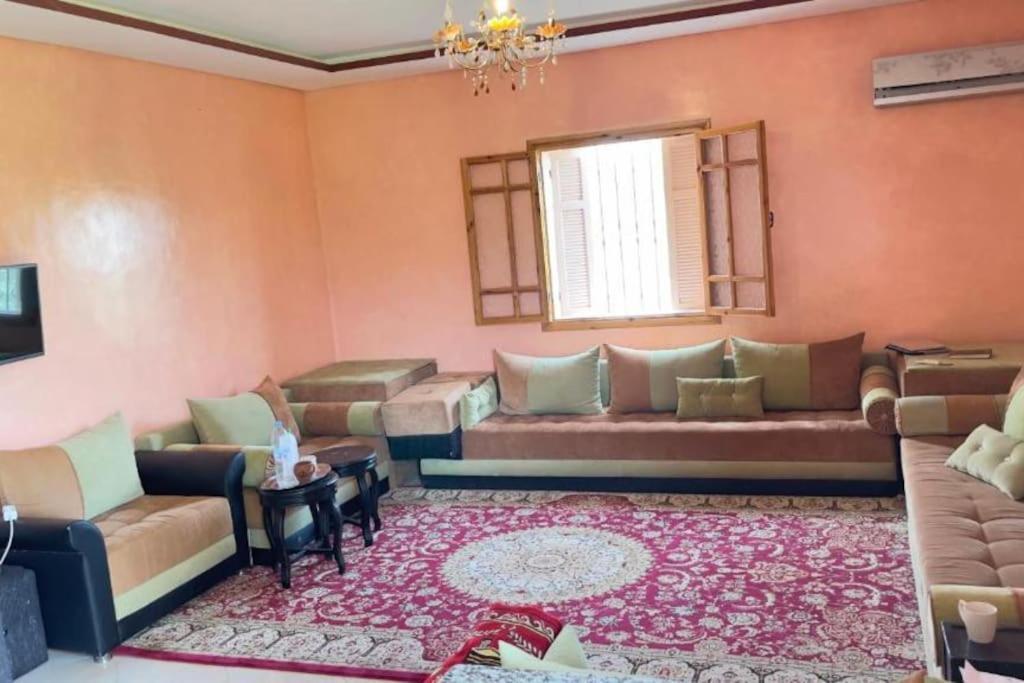 Ferme De Vacances Avec Une Grande Villa A Marrakech Marrakesh Exterior photo